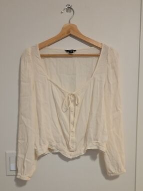 RW&CO. Cream Button-Front Peasant Blouse